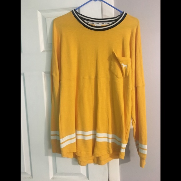 Victoria’s Secret pink crew pullover - Picture 1 of 2